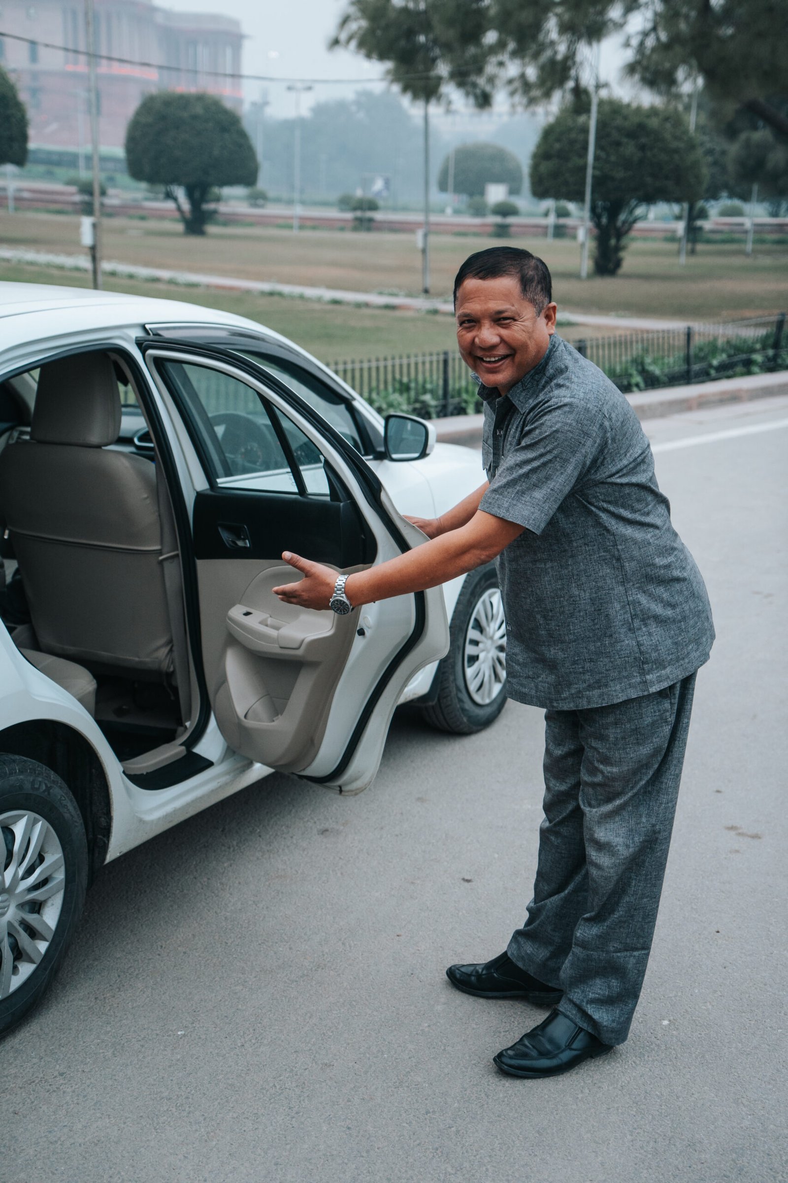 GoIndiaNepal local team member welcoming guests - trusted India Nepal tour operator